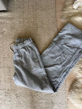 Alo Sweatpants